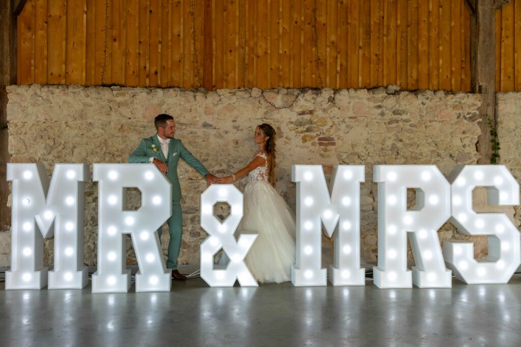 Location Lettres géantes lumineuse Toulouse Mr and MRS